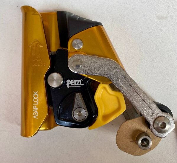 Страховочное устройство PETZL ASAP LOCK NEW 2026